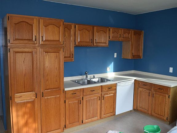 2nd image of 815 Madison Ave #1