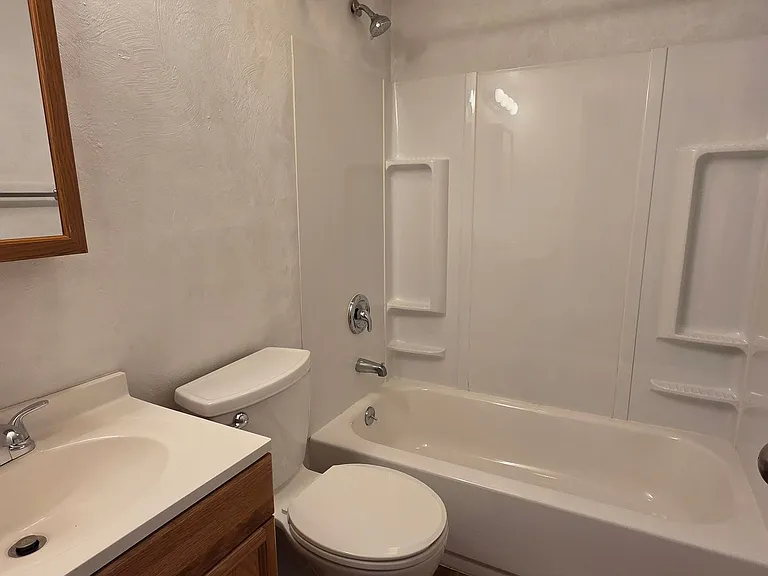155 Pearl St — Photo 11