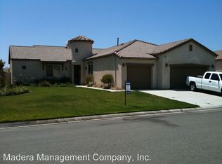 8865 Laguna Dr, Chowchilla, CA