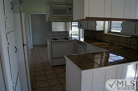 5th image of 6900 Richardson Dr