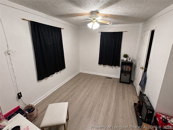 3rd image of 472 Ingle Dr