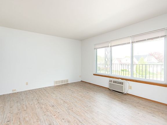5th image of 3505 S Ellen St #7