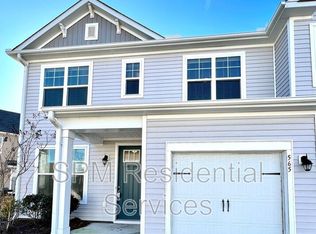 565 Orbison Dr, Wilmington, NC 28411