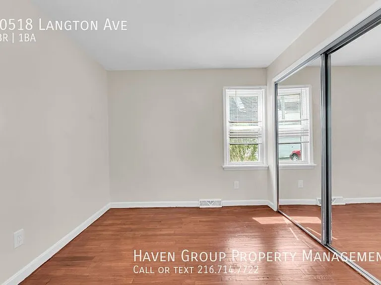 10518 Langton Ave — Photo 10