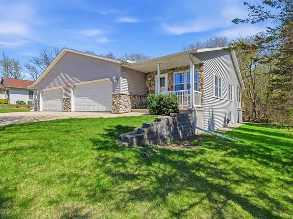507 Monroe St, Beaver Dam, WI 53916
