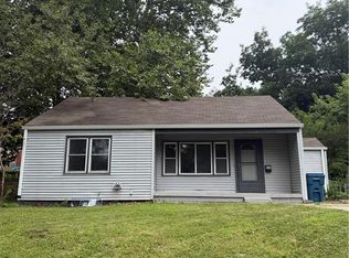 514 S Ralston St, Sugar Creek, MO 64054