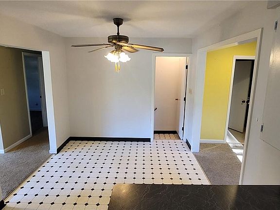 5th image of 941 Florence Dr