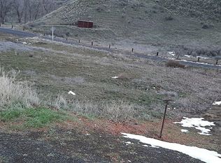 90 May Ave, Mesa, WA 99343