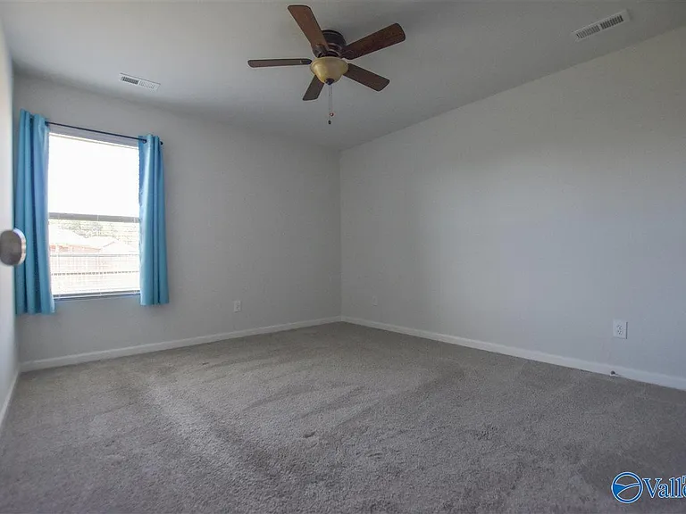 304 Fenrose Dr — Photo 15