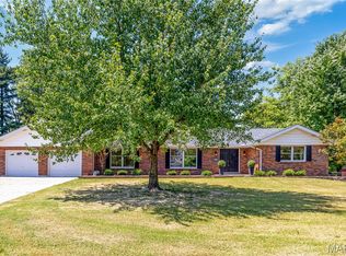 114 Knaust Rd, Saint Peters, MO 63376
