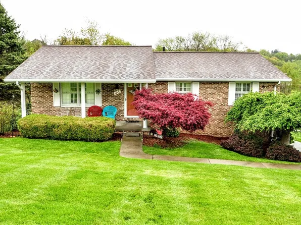 33 Crestvue Rd S, Washington, PA 15301