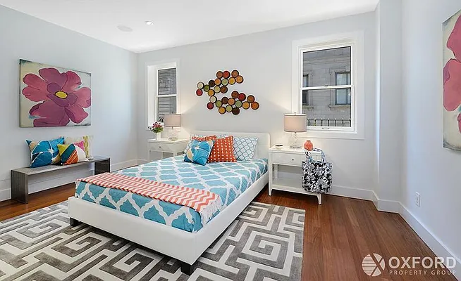 Rented by Oxford Property Group | media 37