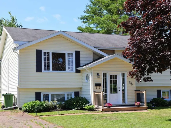 46 Northridge Pkwy, Charlottetown, PE C1C 1A4