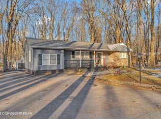 110 Linden Loop, Pocono Summit, PA 18346