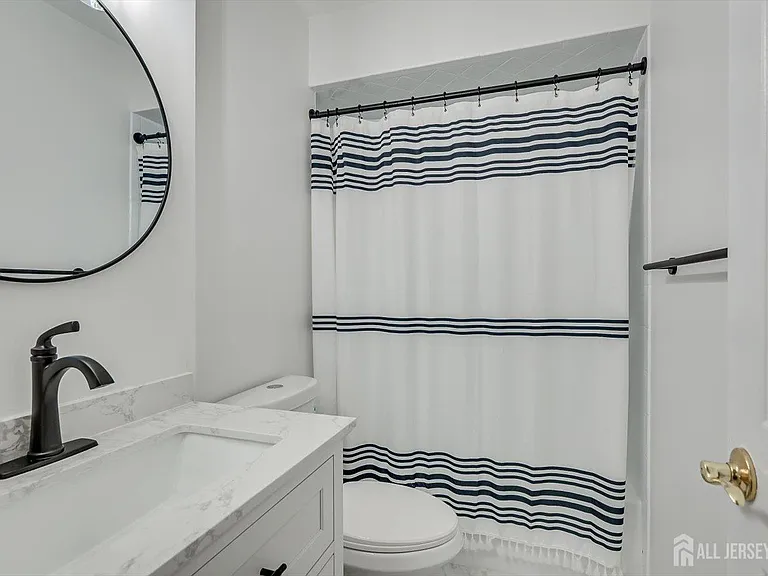 822 Darlington Dr — Photo 19