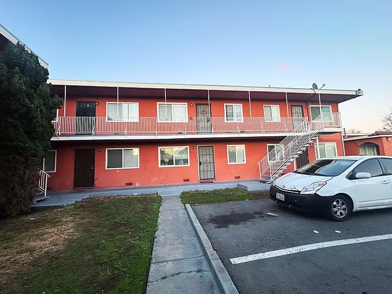 922 Carlson Blvd — Photo 26