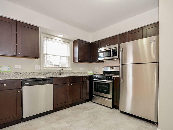 4th image of 3025 Lynn Ct #C