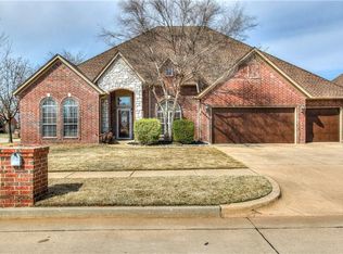 801 Preston Park Dr, Yukon, OK 73099