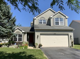 299 Spring Valley Way, Round Lake, IL 60073