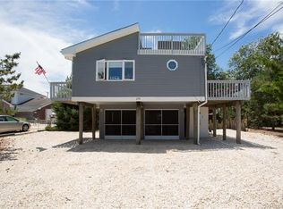 270 W 7th St, Ship Bottom, NJ 08008