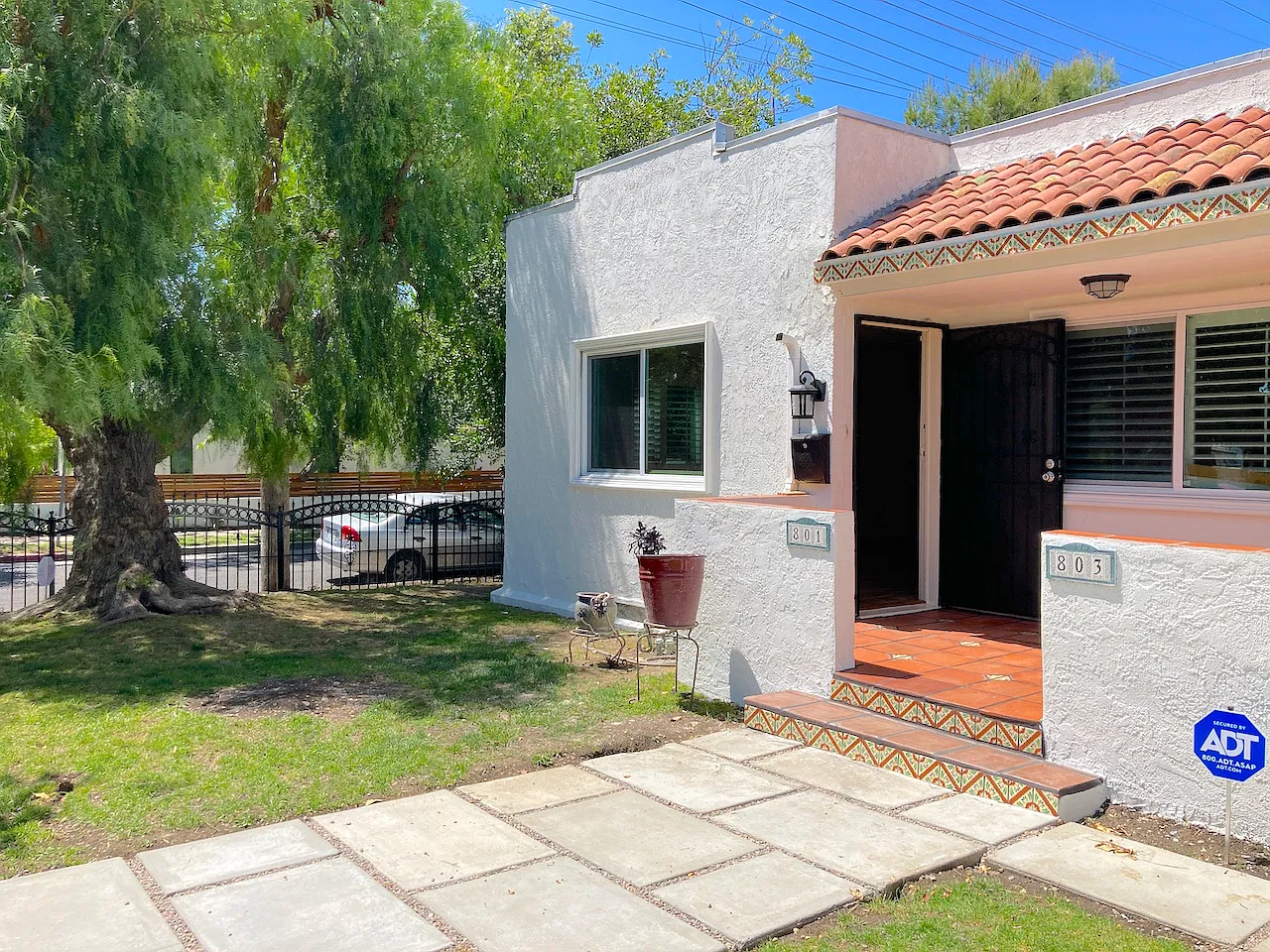 2 bed, 1300 sqft, $3,800 — Photo 1