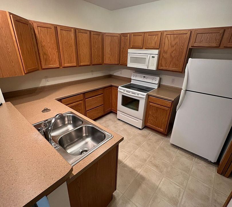 1st image of 101 Elliott Ln #14350825