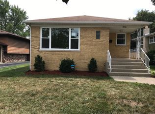 2733 E 142nd St, Burnham, IL 60633