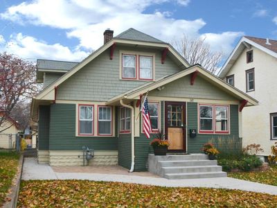 1147 Hawthorne Ave E, Saint Paul, MN, 55106