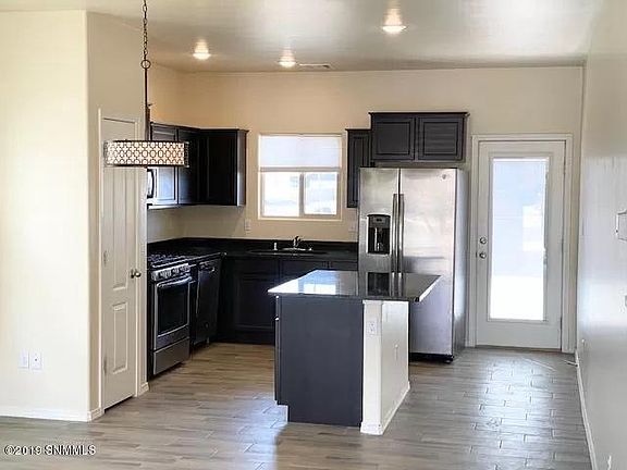 3rd image of 3011 San Lorenzo Ave
