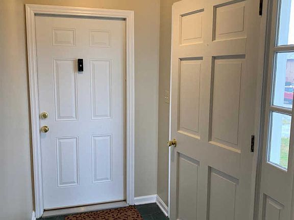 3rd image of 413-415 Whispering Hills Dr