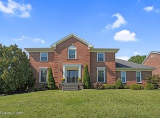 606 Wickfield Dr, Louisville, KY 40245