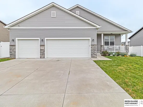 11620 N 144th St, Waverly, NE 68462