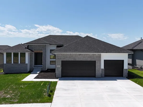 5510 N 198th St, Elkhorn, NE 68022