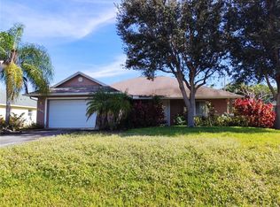 4461 SW Farmington St, Port Saint Lucie, FL 34953