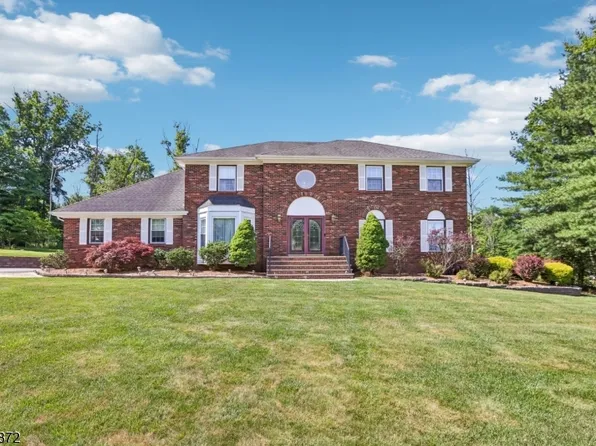 4 Viking Ct, Randolph Twp., NJ 07869