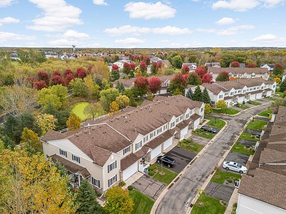 3rd image of 15684 Emerald Dr N Unit 5