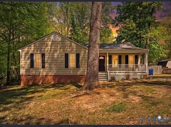 7500 Flag Tail Dr, Midlothian, VA 23112