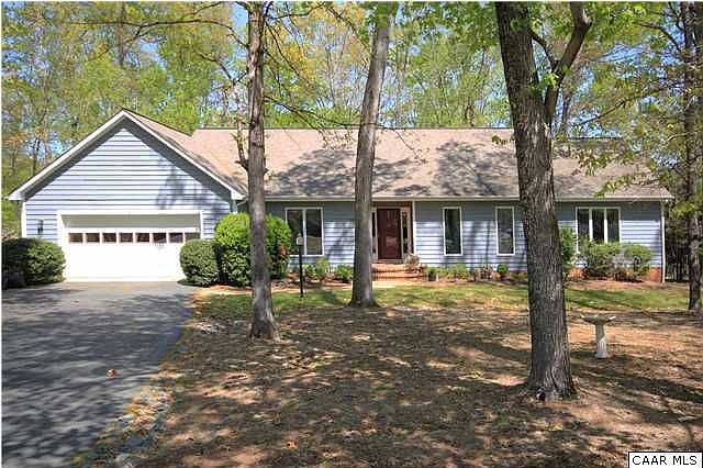 1st image of 19 Mulligan Dr