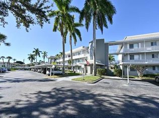 215 Cypress Way E APT C2, Naples, FL 34110