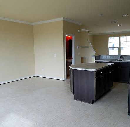 5th image of 32 Rapidan Dr