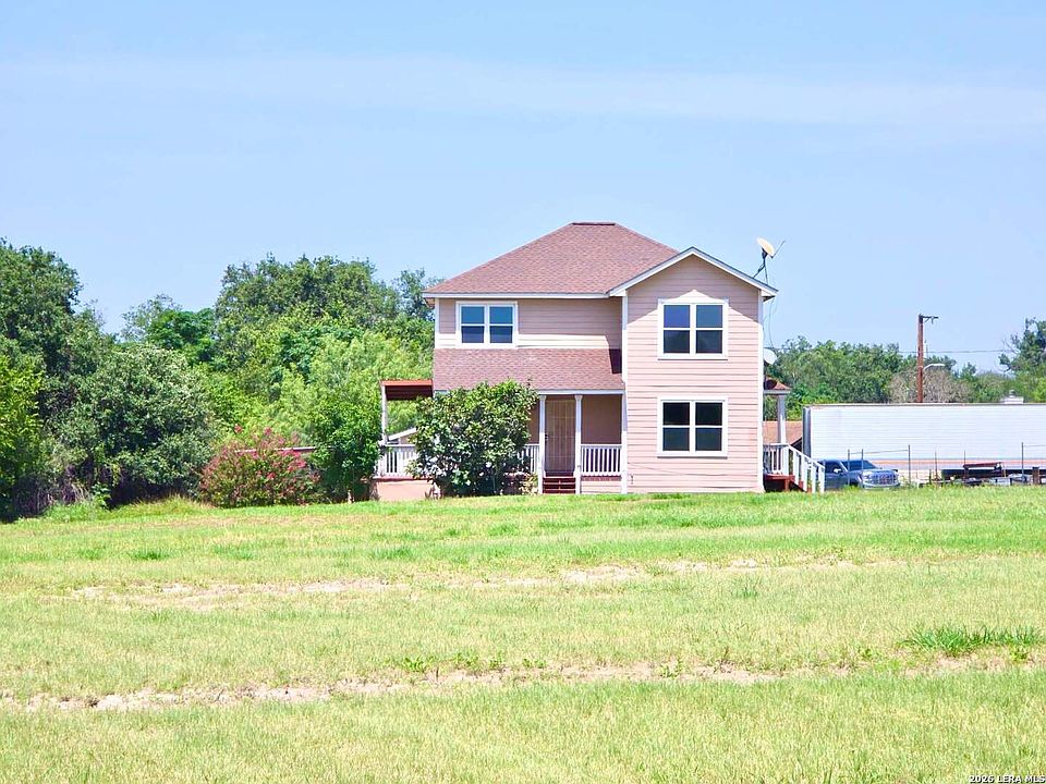 1st image of 15506 Wheeler Rd. #4