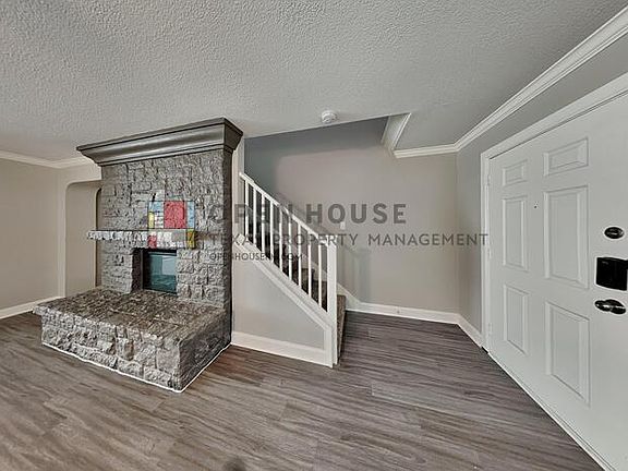 3rd image of 9907 Stonefield Pl