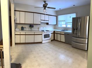 1732 Whitney Ave #1, Hamden, CT 06517