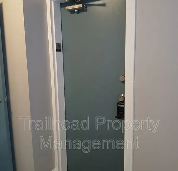 2725 Campbell St #2725-1NE — Photo 9