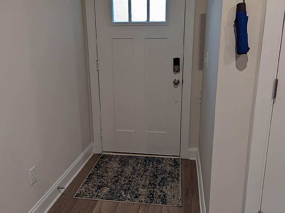 3rd image of 1532 Olympic Ln #1