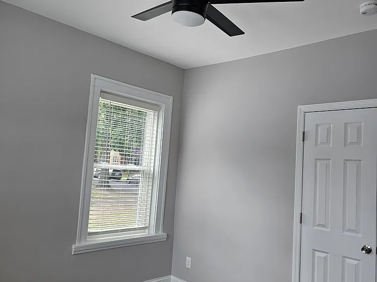 6250 Clemens Ave #1W — Photo 16