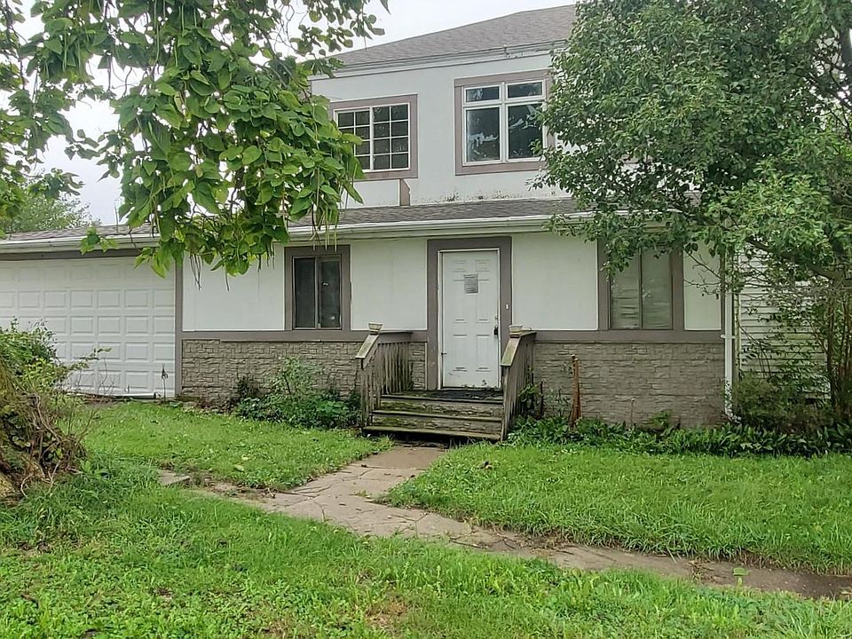 1st image of 403 6th St