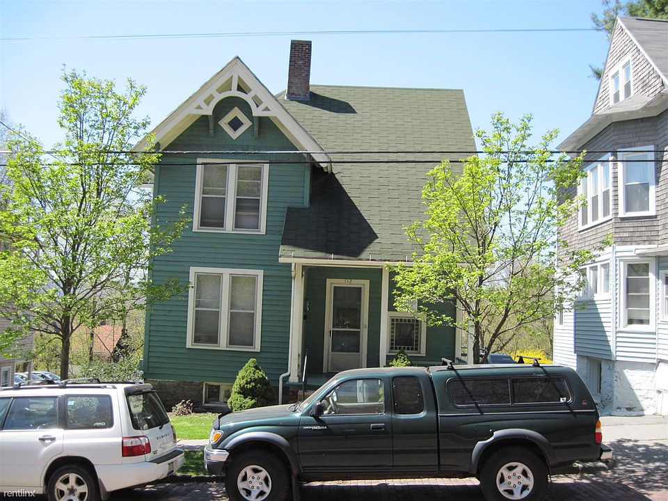 112 Stewart Ave # 3