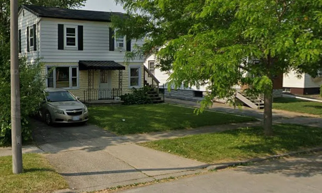 405 Corvette Street, Welland, Ontario, L3B 4S8, Canada — Photo 1