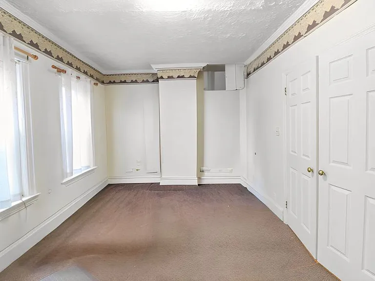 1643 Lurting Ave #2 — Photo 2